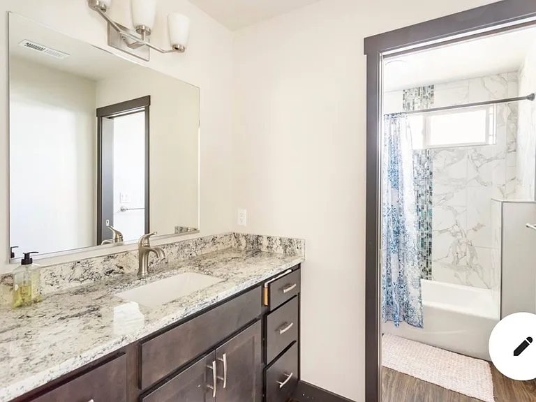 2469 Apex Ave #B — Photo 20