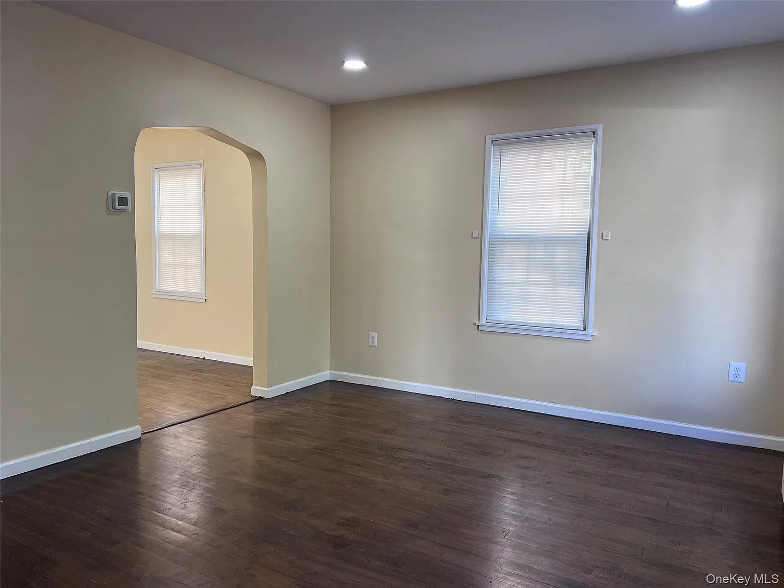3 bed, 1.0 bath, 1344 sqft, $4,200 — Photo 4