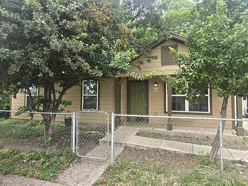 509 S Trinity St Photo 1