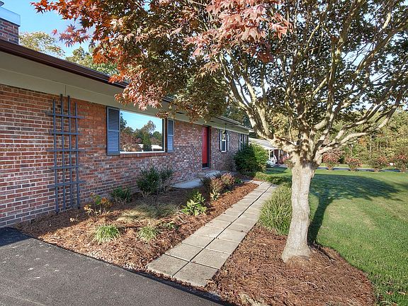 4th image of 129 Briarwood Dr