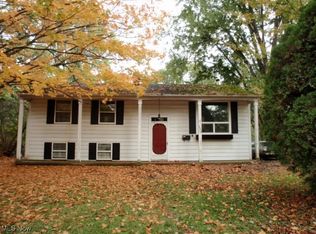 885 Kimberly Cir, Oberlin, OH 44074