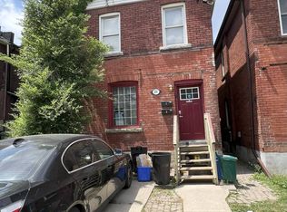 231 Rosslyn Ave N, Hamilton, ON L8L 7P9