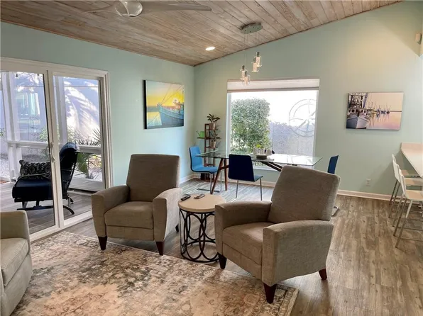133 Linkside Dr, Saint Simons Island, GA 31522