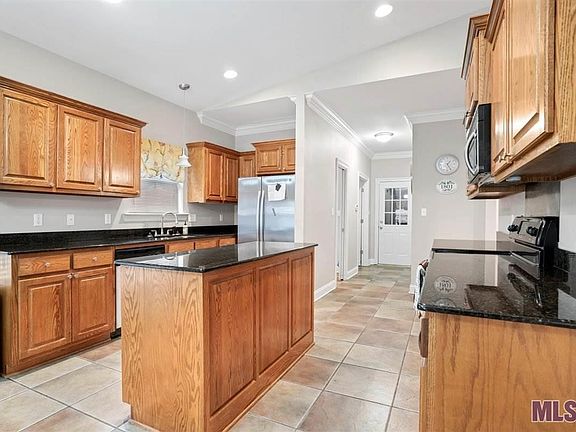 2nd image of 34143 Fountain View Dr