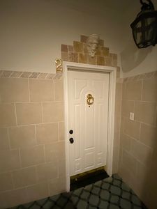 557 E Curtis St Floor 2, Linden, NJ, 07036