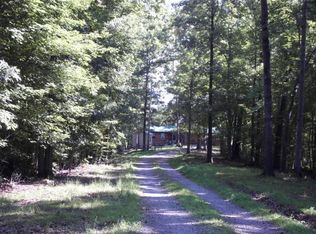 215 Buzzard Ln, Hilham, TN 38568