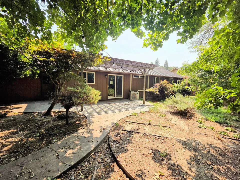 144 Belindy Cir