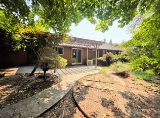 144 Belindy Cir, Grants Pass, OR 97527