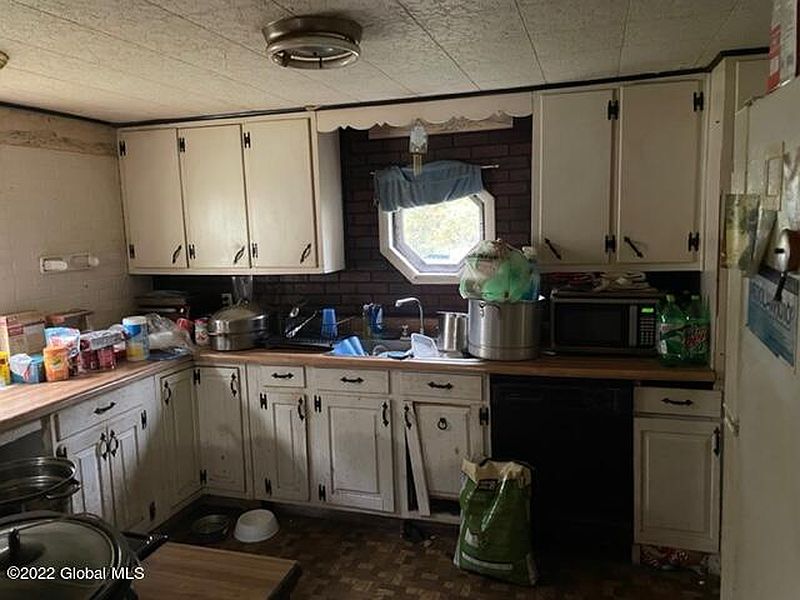 4th image of 161 Gurn Springs Road