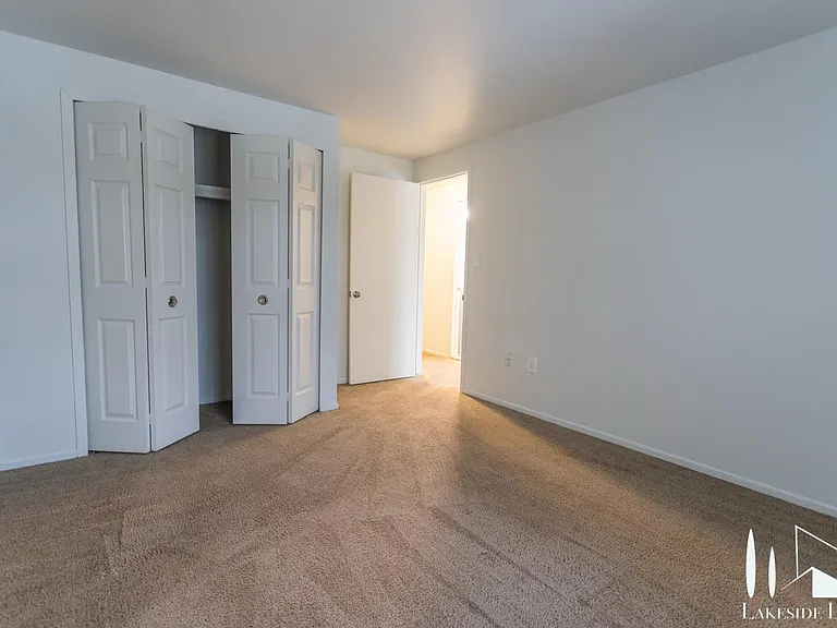 San Dee Townhomes — Photo 18