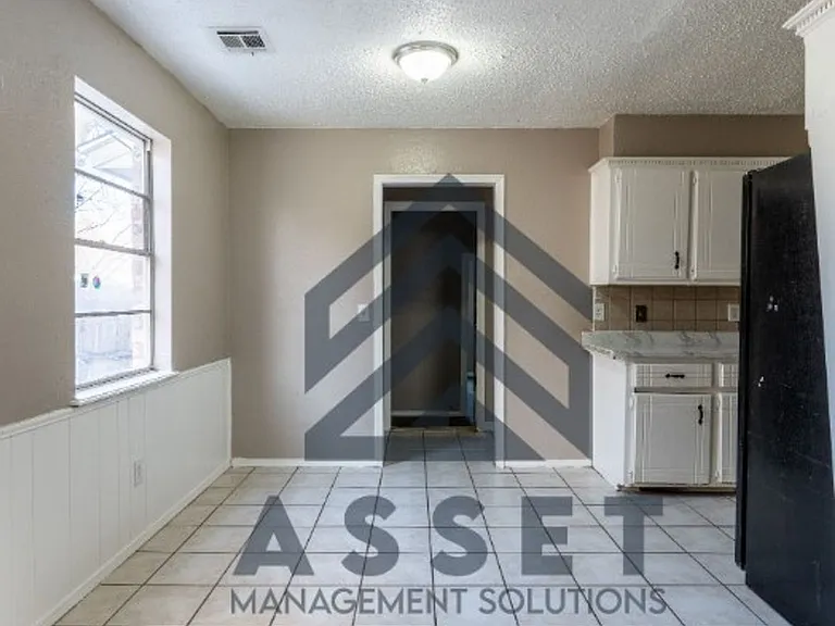 4825 S Fairmont Ave — Photo 19