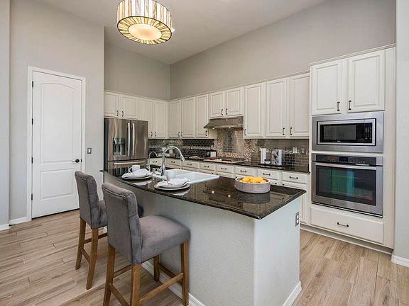 2nd image of 813 W Azure Ln
