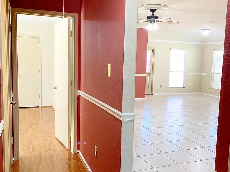 5603 Sunfall Bend Ln — Photo 8