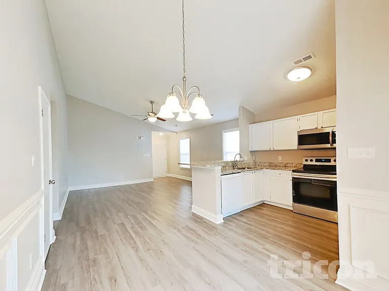 11608 Stewarts Crossing Dr — Photo 4