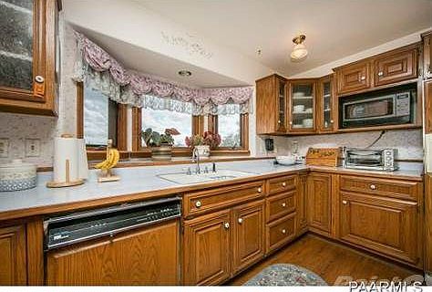 Lots of Counter Space