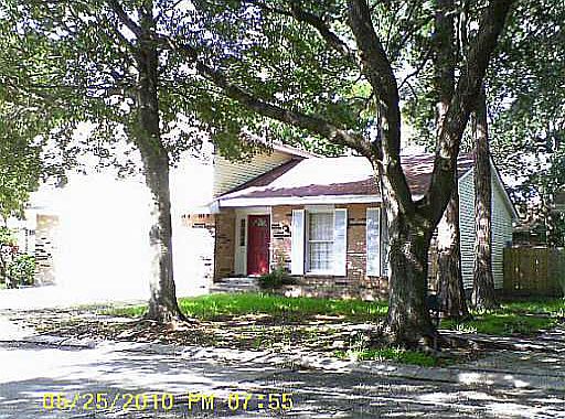 3rd image of 2420 Woodmere Blvd