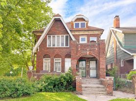 2901 Doris St, Detroit, MI