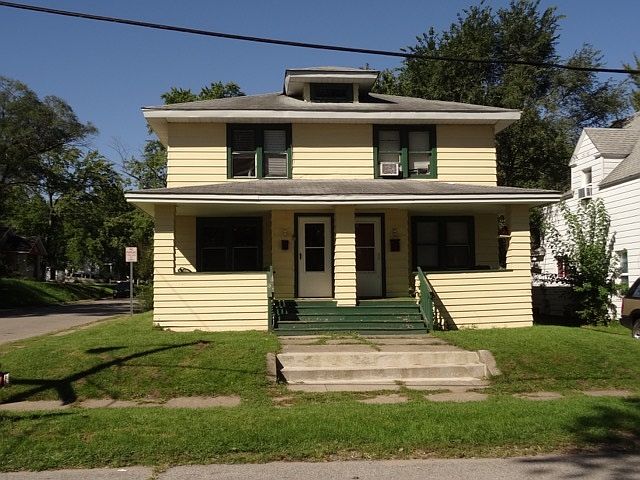1st image of 1511 Leer St
