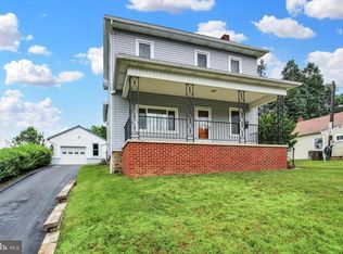 215 Mount Airy Ave, Waynesboro, PA 17268