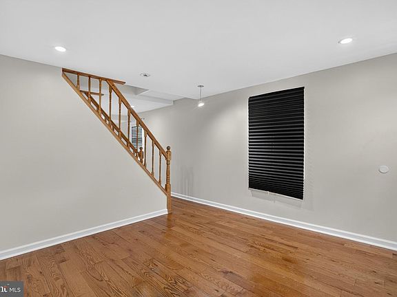3rd image of 5340 Newhall St