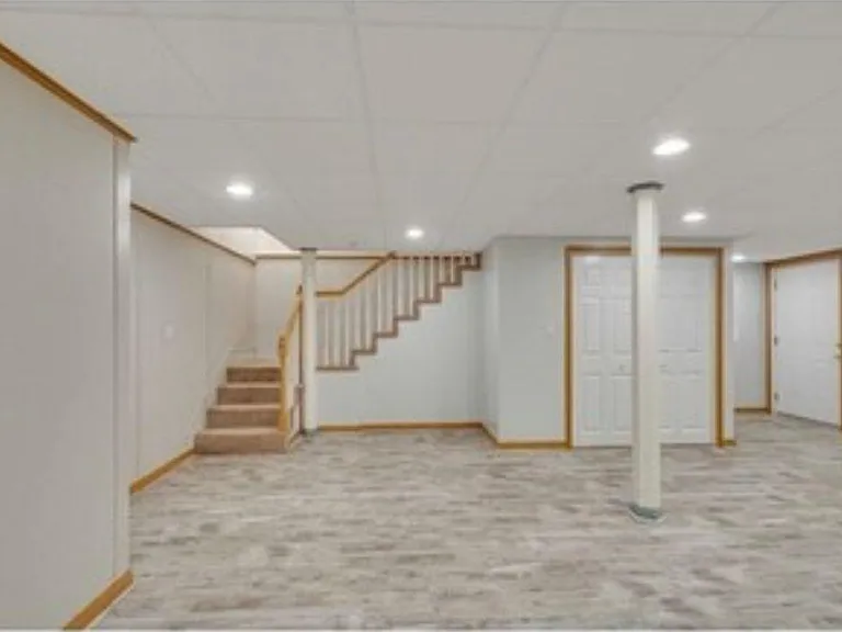 1 Earl Stokes Cir — Photo 12