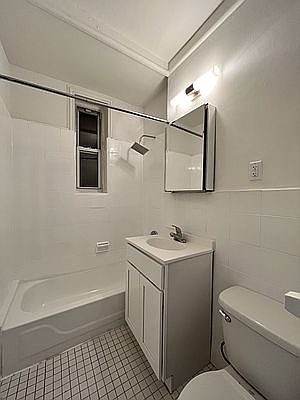 5th image of 234 W 13th St APT 41