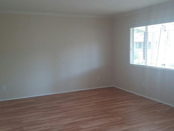 2nd image of 249 Verano Dr APT 19