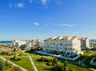 6403 Ocean Ave N UNIT B, Arverne, NY 11692