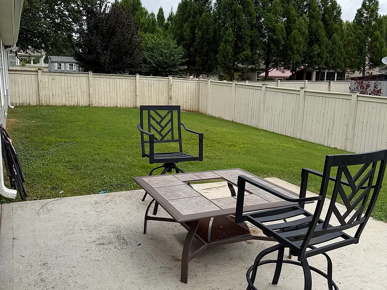 304 Hawk Valley Dr — Photo 11