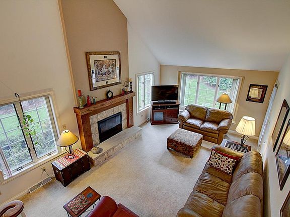 3rd image of 7420 W Twin Oaks Ct #1