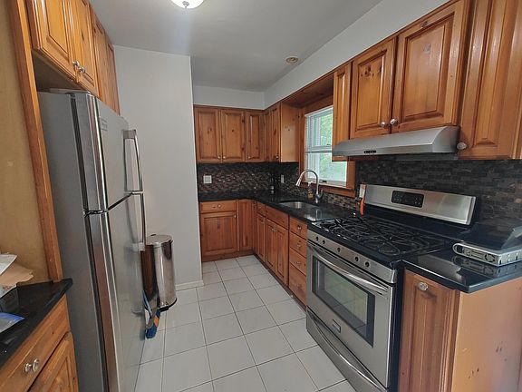 3rd image of 8470 Goldington Ct #3