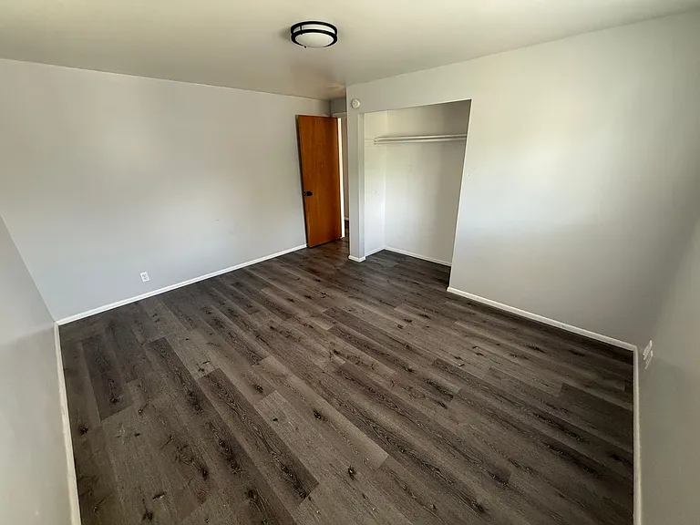 2630 S 800 E — Photo 6
