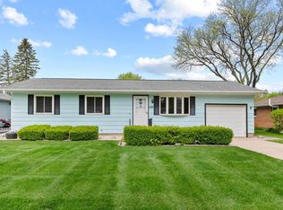 1122 E Circle Dr, Beaver Dam, WI 53916