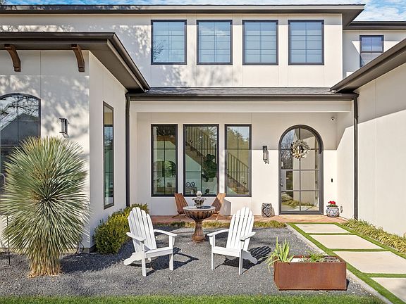 5th image of 5949 Northaven Rd