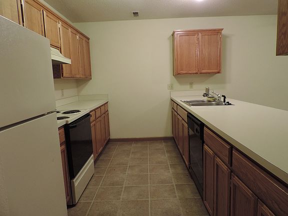 2nd image of 502 W Clark St APT 7