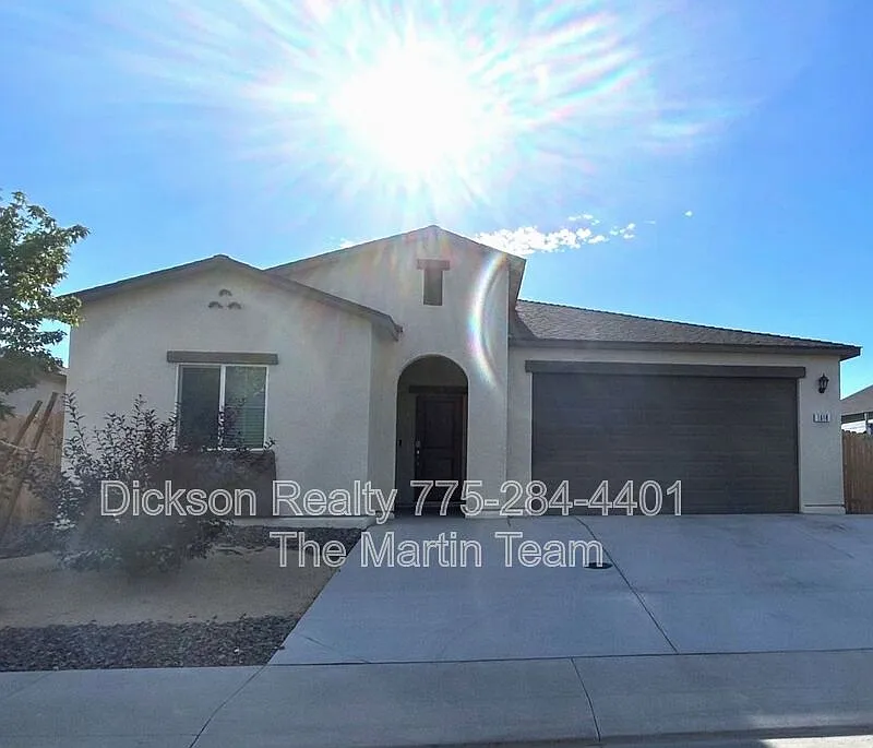 3 bed, 2.0 bath, 1604 sqft, $2,450 — Photo 1