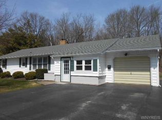 6141 Corwin Ave, Newfane, NY 14108
