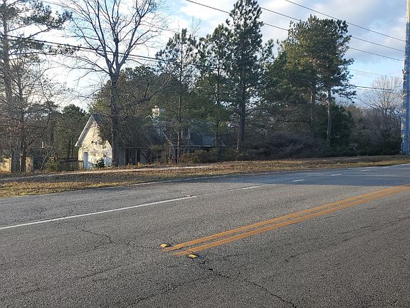 3rd image of 2329 Heath Rd