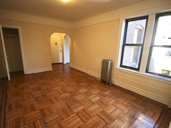 5th image of 50 E 18th St APT F3