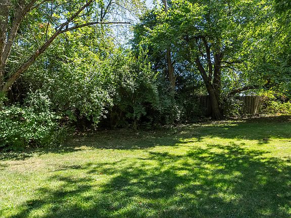 2nd image of 120 Joann Dr