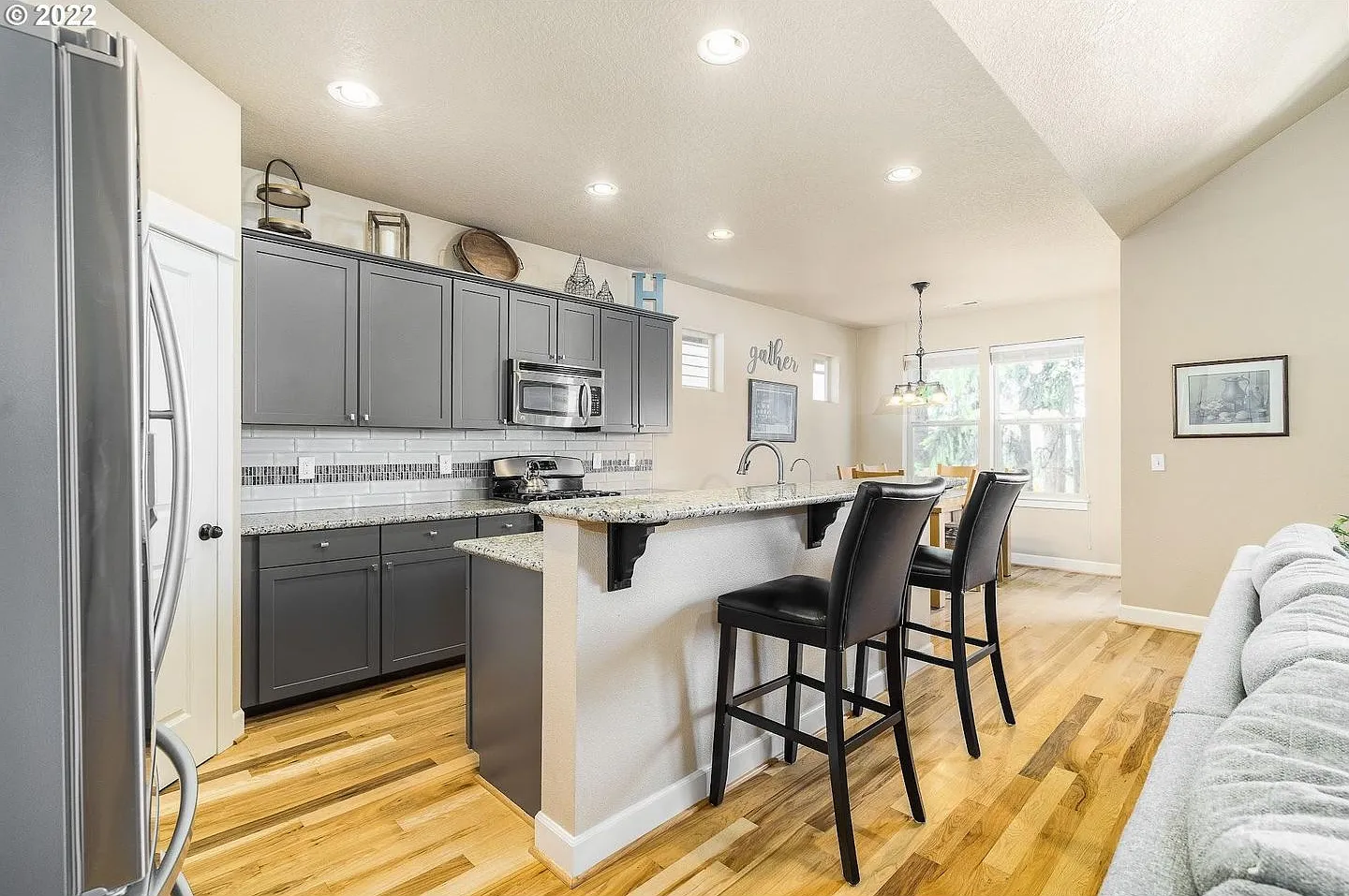 Spacious Bull Mountain 4 Bedroom Home with Hardwood Floors, Gourmet Kitchen, Two Balconies & Back... — Photo 4