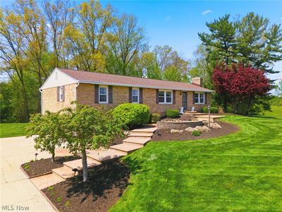 8285 Southwood Dr NW, North Canton, OH, 44720