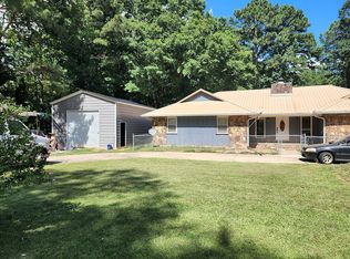 701 Shannahan Dr, Weaver, AL 36277