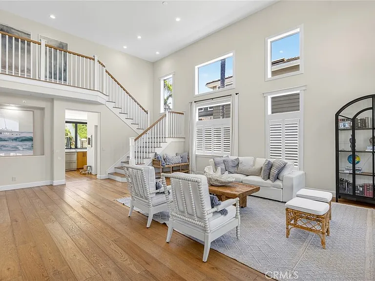 33 Brownsbury Rd — Photo 4