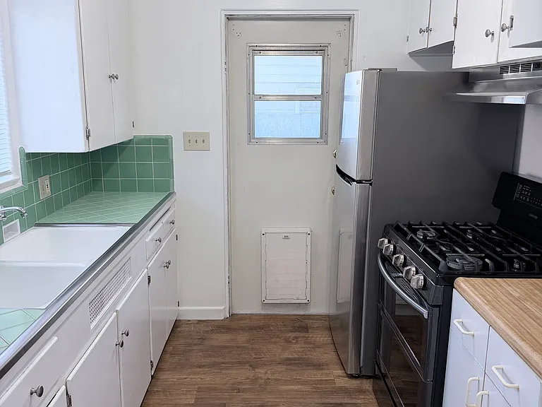 516 Claydelle Ave — Photo 9