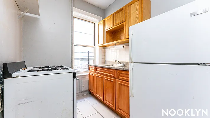 Rented by Nooklyn NYC LLC | media 21