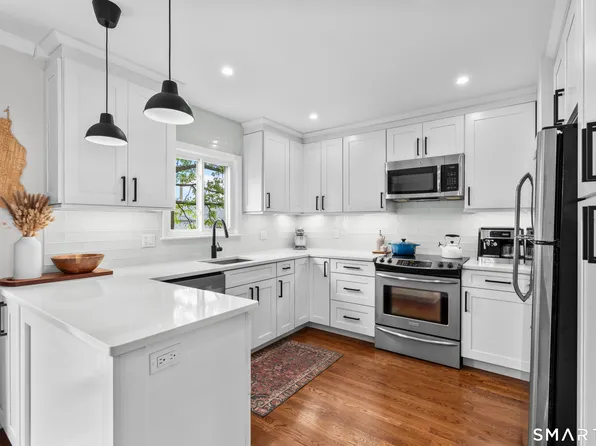 63 Myano Ln APT 4, Stamford, CT 06902