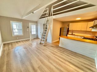 957 Vine St APT 3, Louisville, KY 40204
