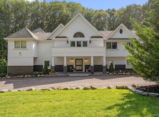 12 Seaside Drive, Belle Terre, NY 11777