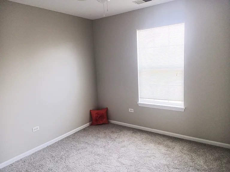 430 Legend Ln — Photo 12